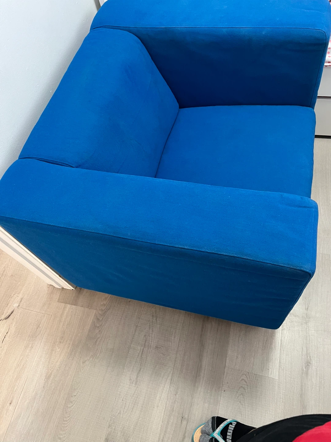 EQ3 Bright Blue Armchair - photo 2