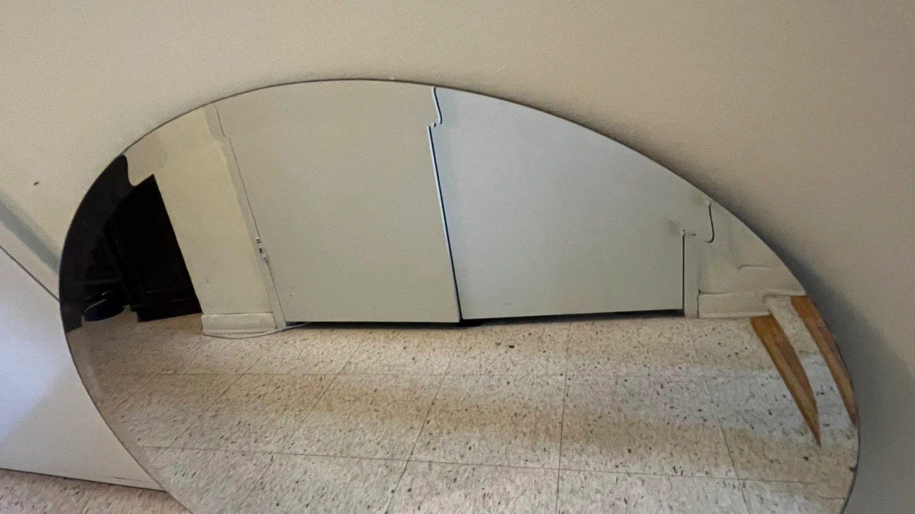 Large 30” Round Frameless Wall Mirror with Beveled Edge - photo 3