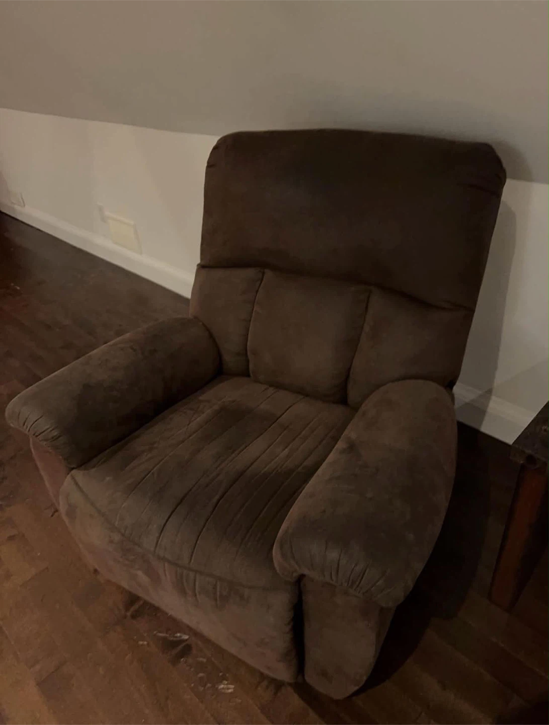 Brown Recliner Armchair - photo 2