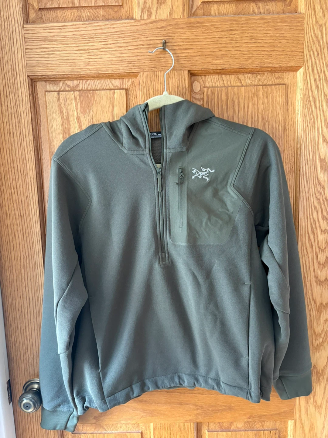 Arc'teryx Women's Half-Zip Hooded Pullover