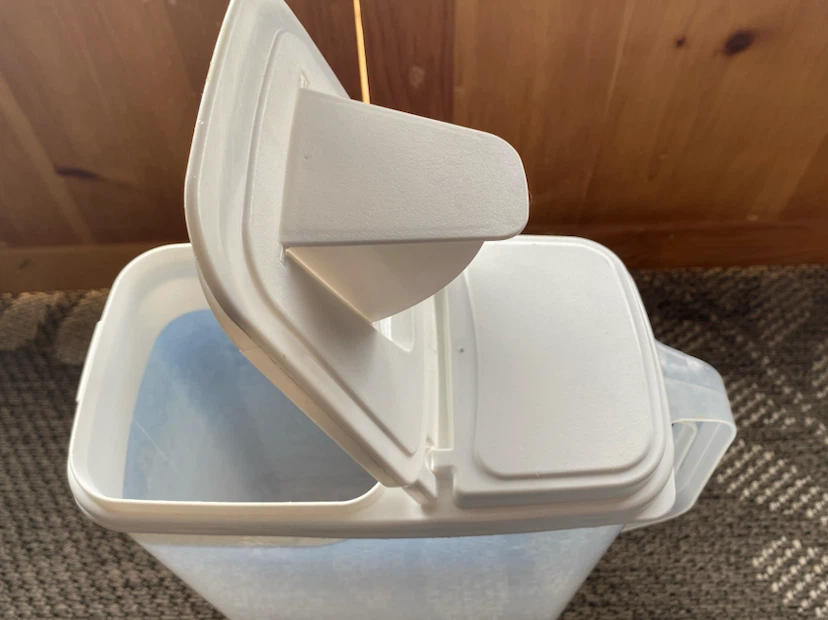 Pet food/treat container - photo 2
