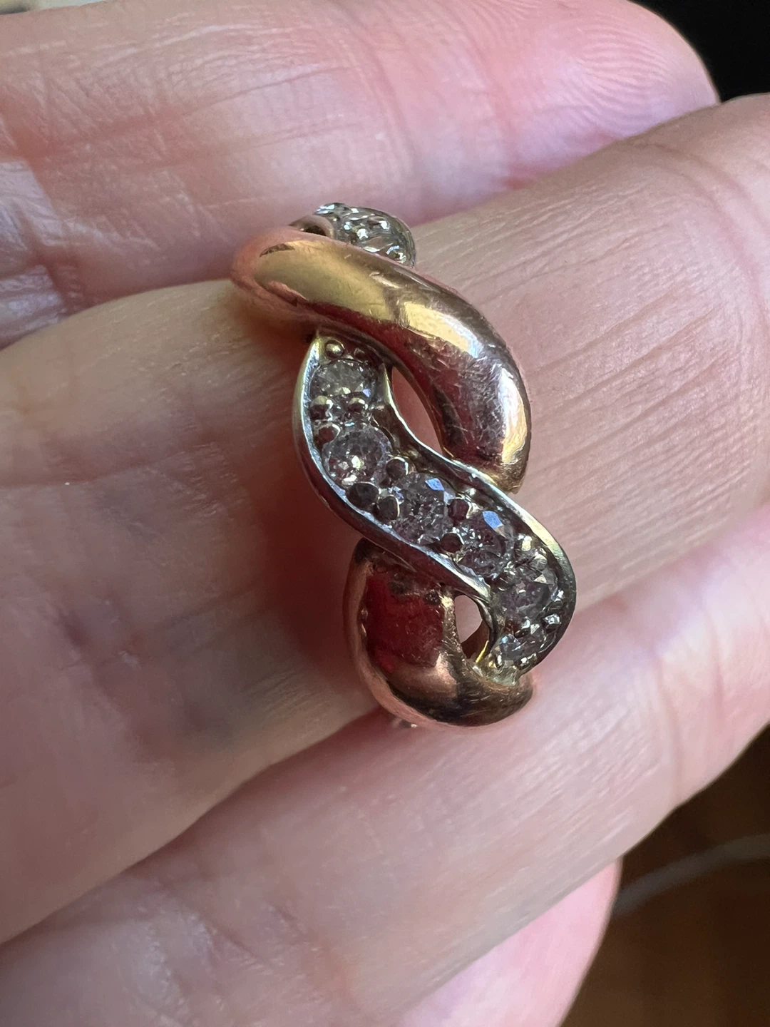 10K Gold Infinity Style Ring with Diamonds - photo 2
