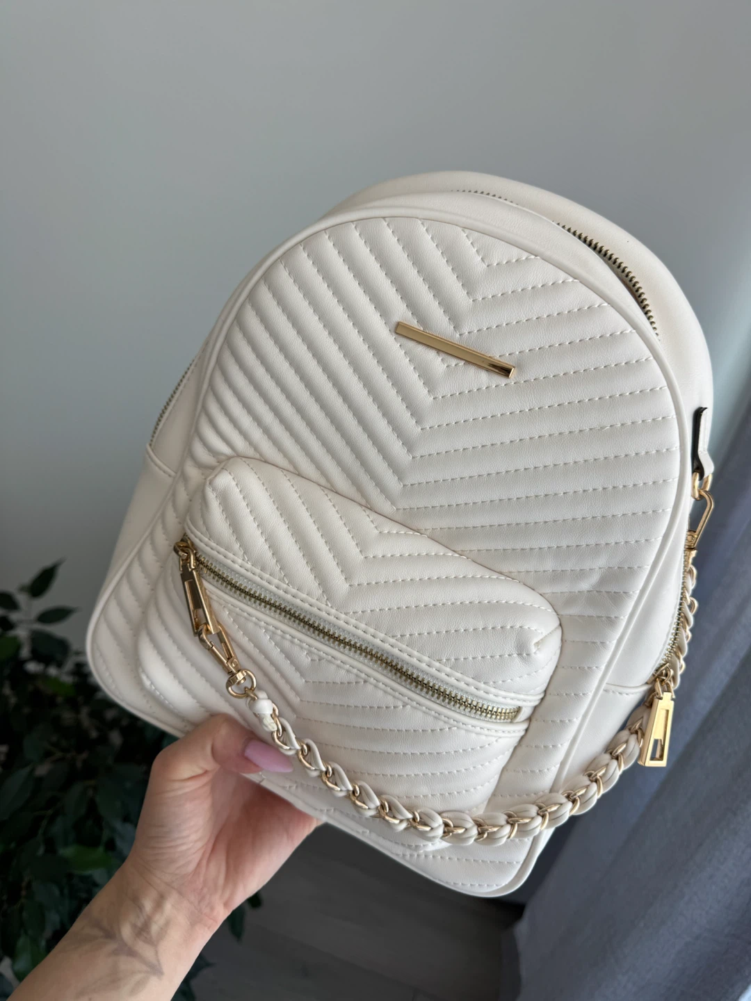 White Quilted Mini Backpack - photo 2