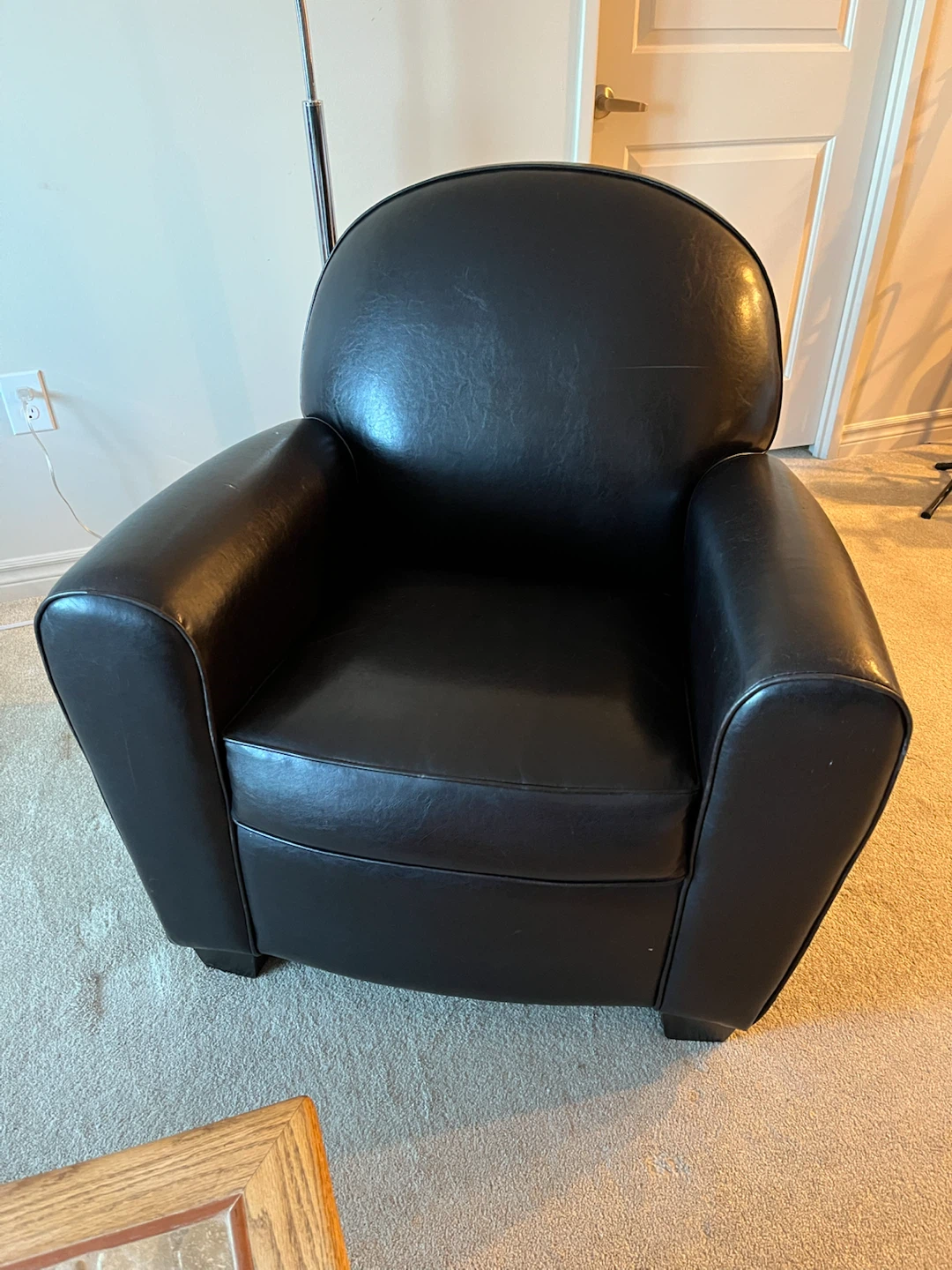 FREE Black Club Chair - photo 2