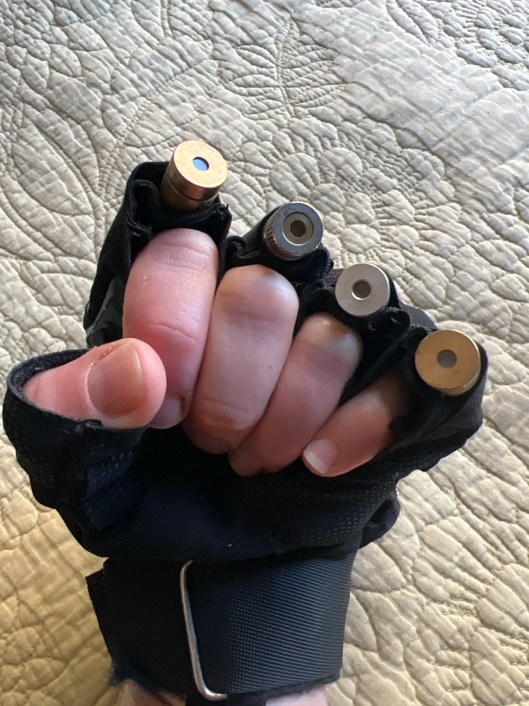 Laser light glove - unknown if working - photo 3
