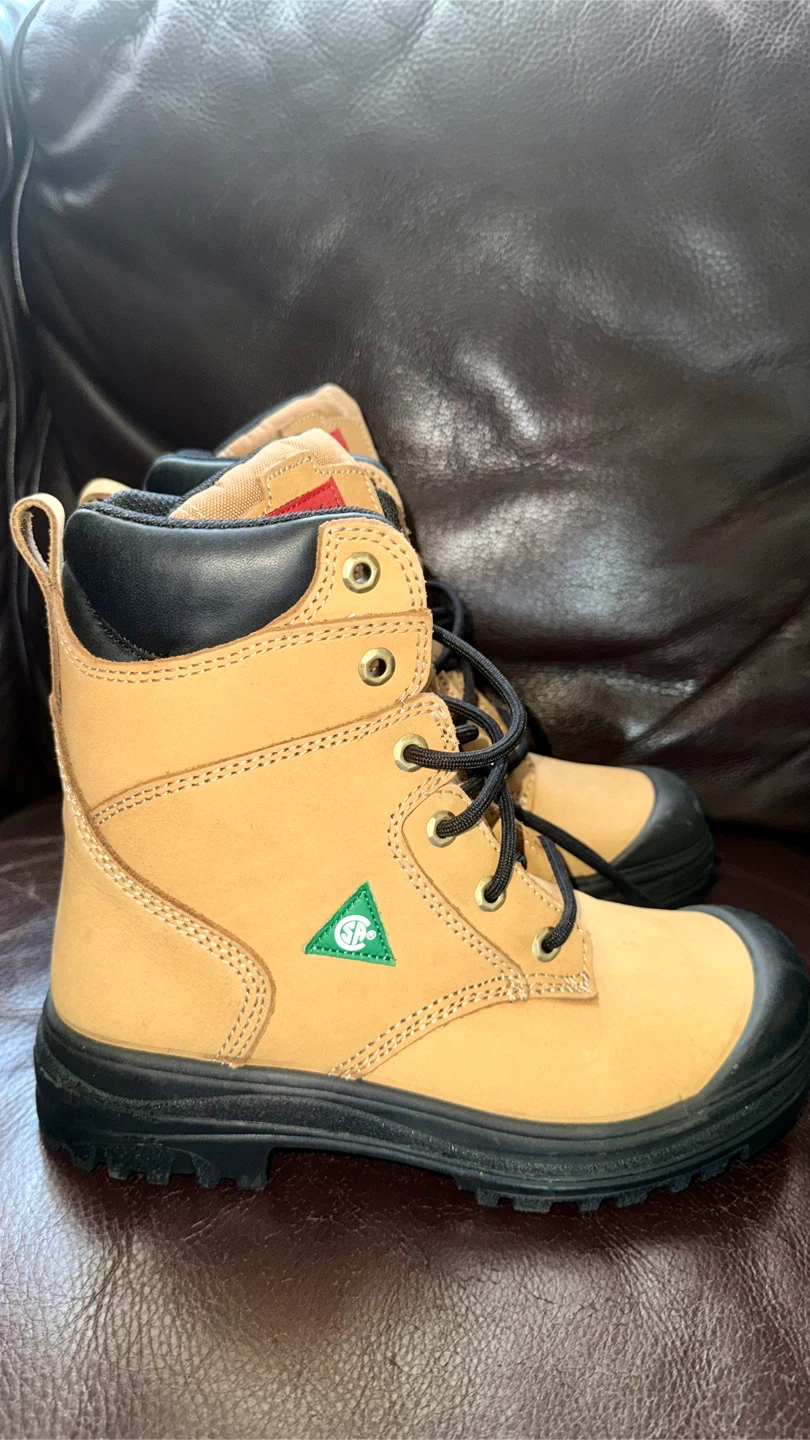 Aggressor Lynx safety work boots