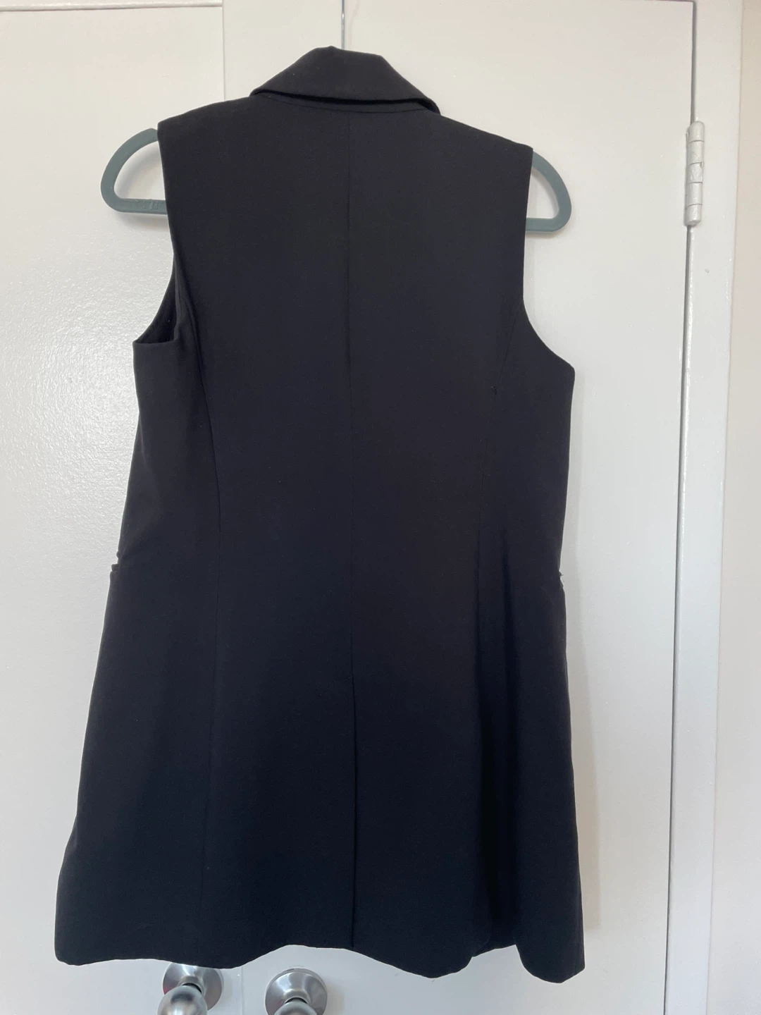 Women’s Long Black Sleeveless Blazer Vest - photo 2