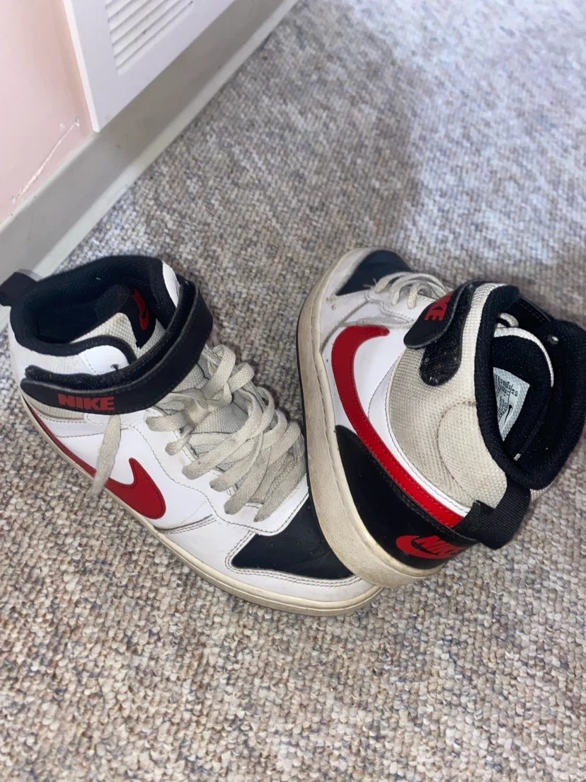 Nike High-Top Sneakers White/Black/Red