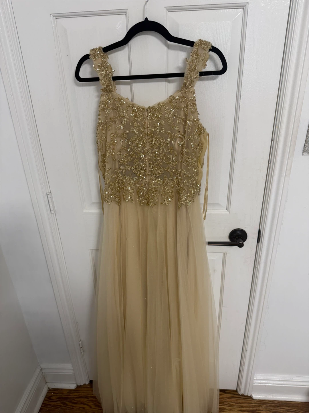 Gold Sequin and Tulle Evening Gown - photo 4