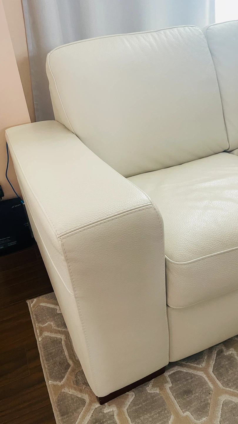 Couch - photo 4