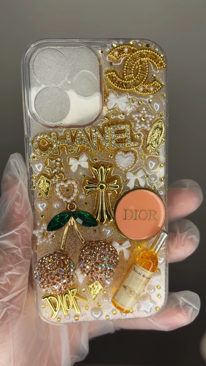 GOLD JUNK CASE FOR iPhone 16