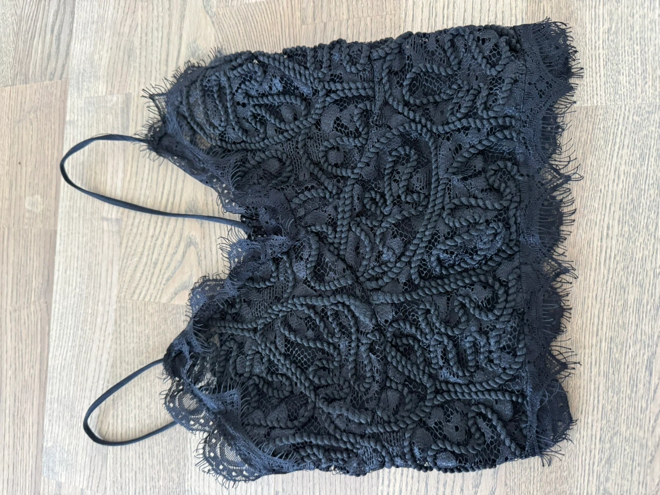 New: Designer’s Black Lace Camisole - photo 5