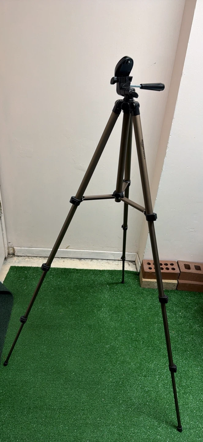 Amazon Basics Camera Tripod - photo 3