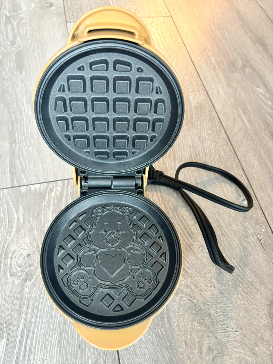 Care Bears Mini Waffle Maker - photo 2