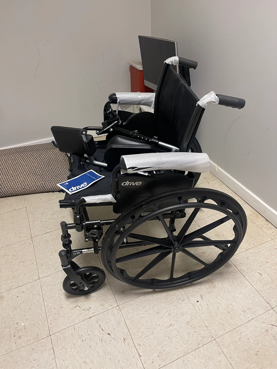 Drive Medical Cruiser III Wheelchair - photo 2