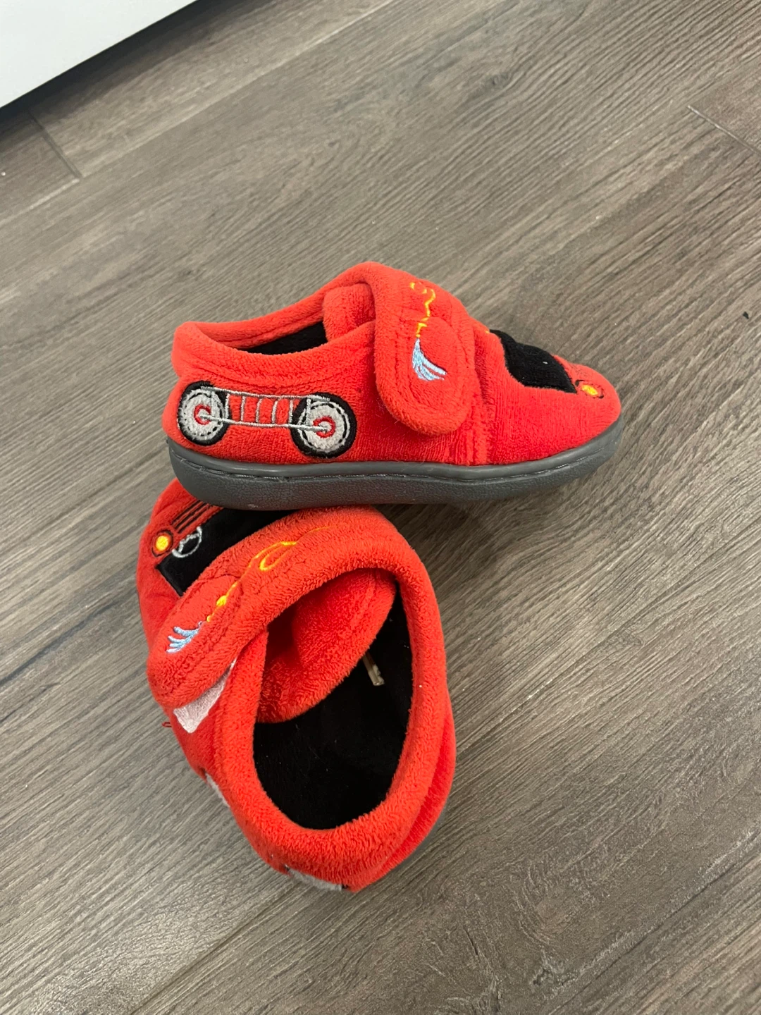 Fire Truck Slippers (Size 5-6). - photo 3