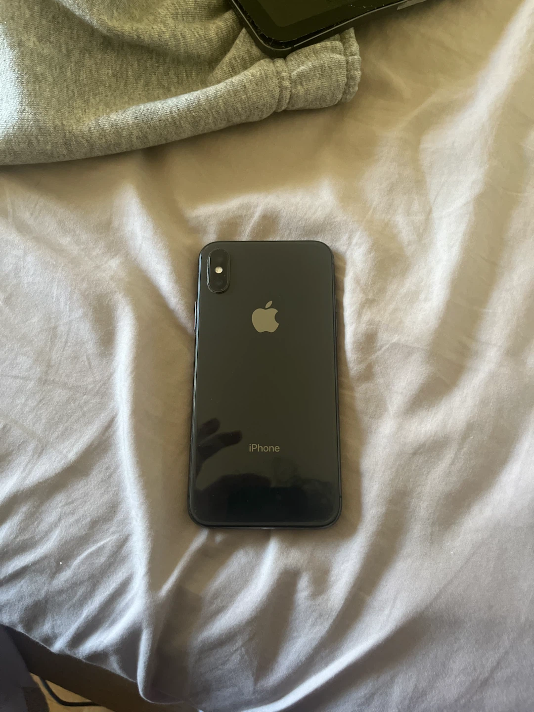 iphone xr - photo 2