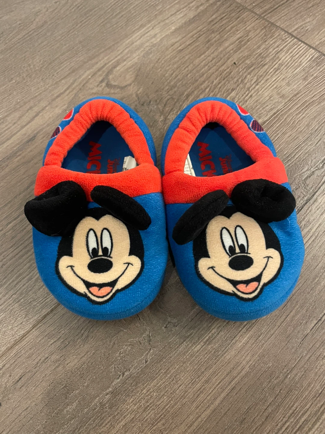 Mickey Mouse Toddler Slippers. Size 5-6.