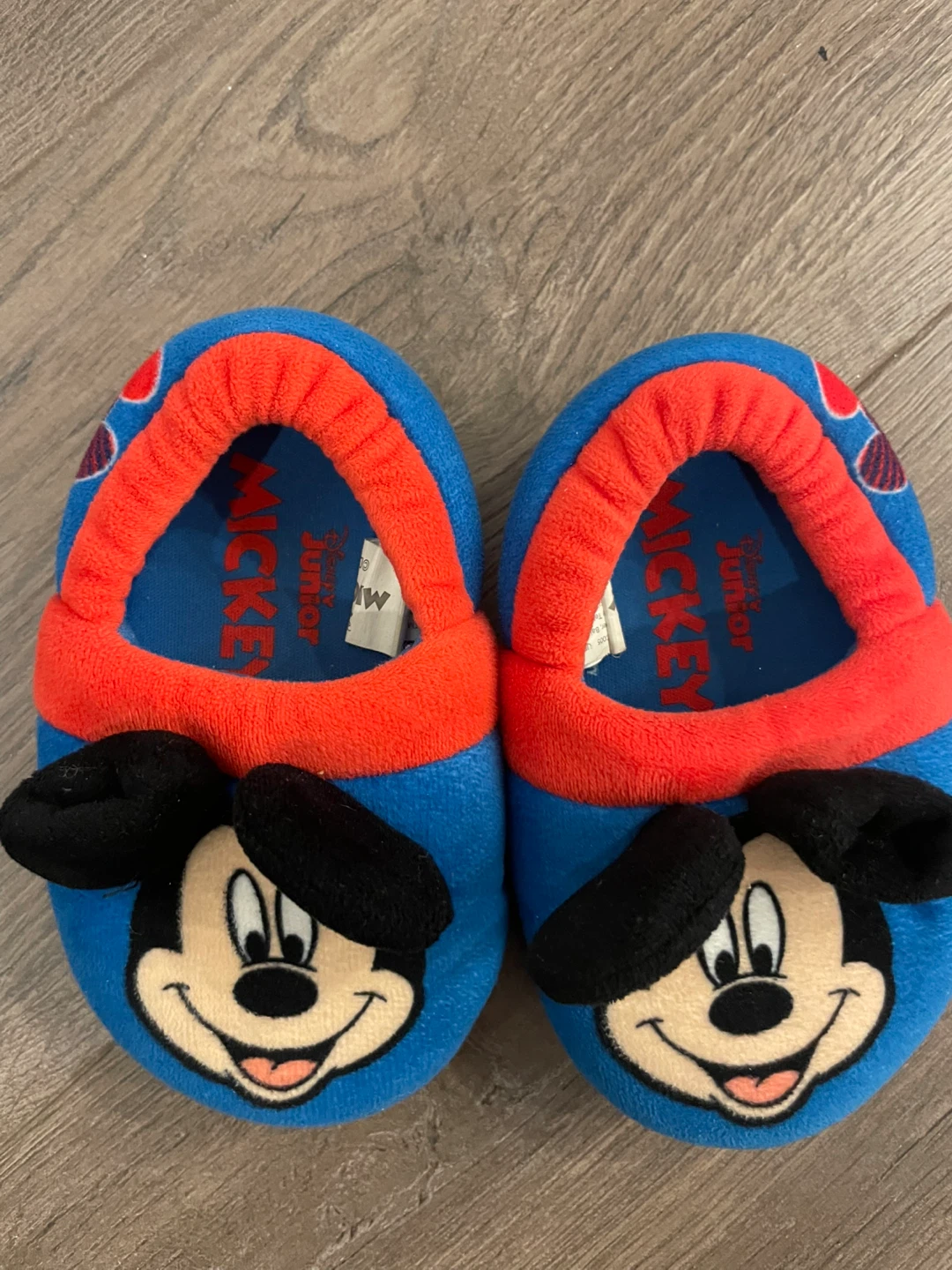 Mickey Mouse Toddler Slippers. Size 5-6. - photo 2