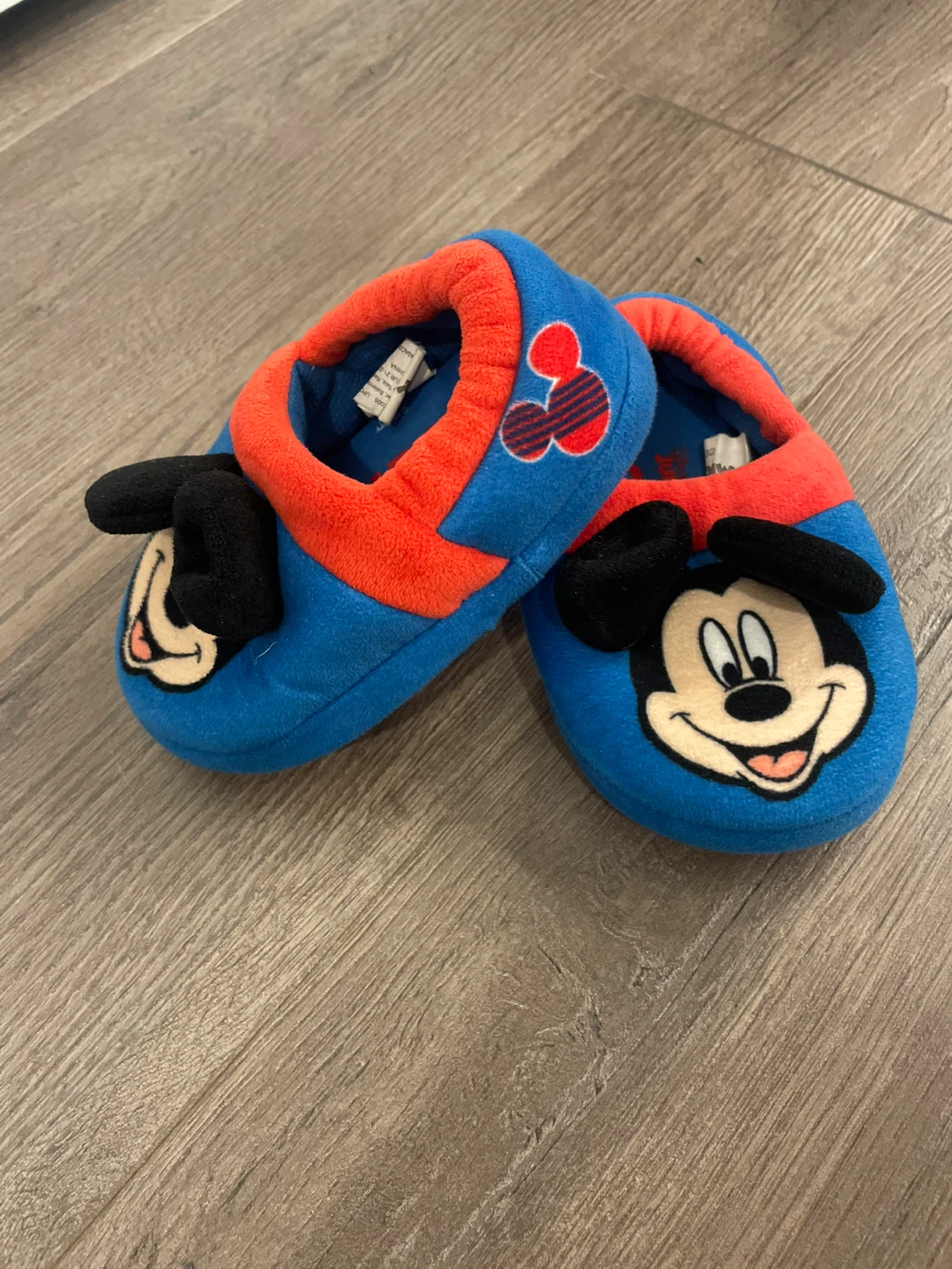 Mickey Mouse Toddler Slippers. Size 5-6. - photo 4