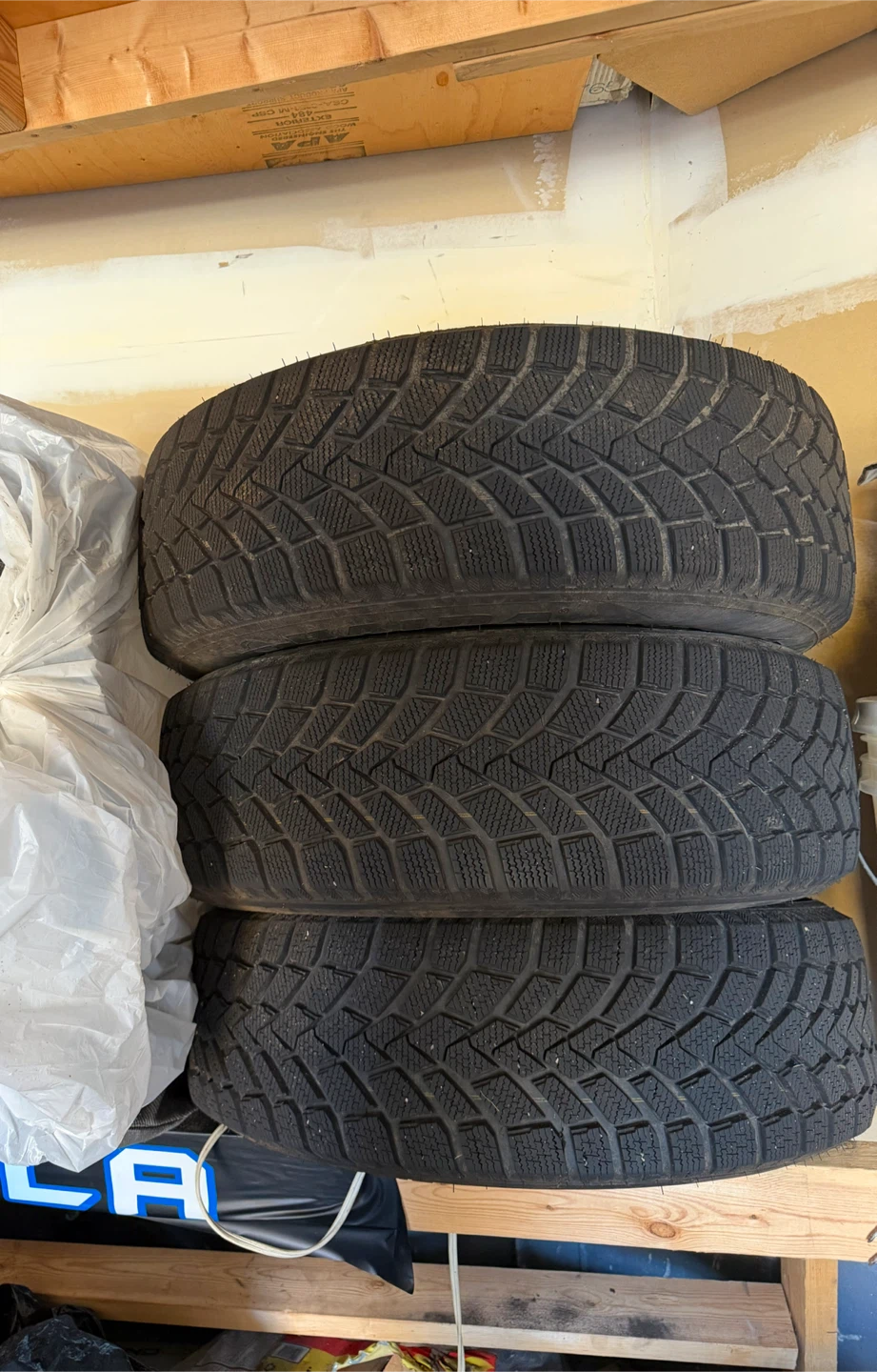 4 winter tires 215/60R16 1 all season