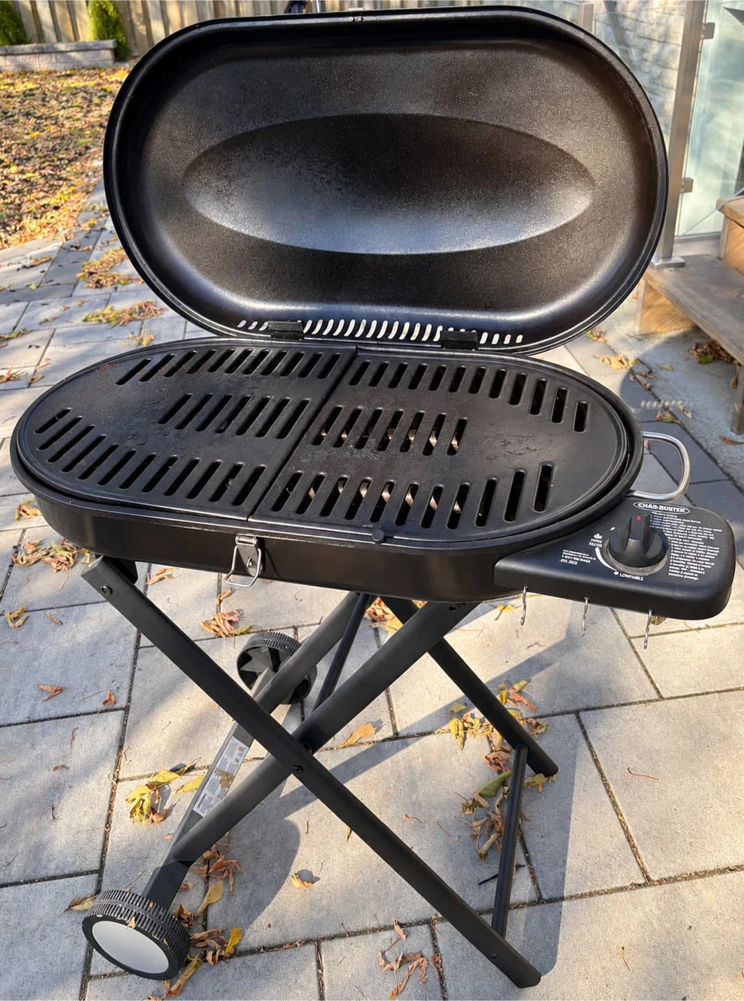 Char-Buster Portable Gas Grill - photo 2