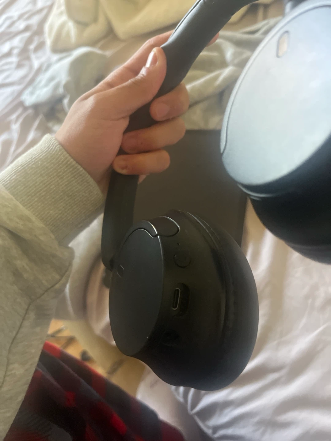 Sony WH-CH720N Noise Cancelling Headphones - photo 3