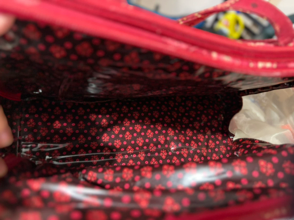 Vera Bradley Quilted Red Paisley PET Travel Bag - photo 5