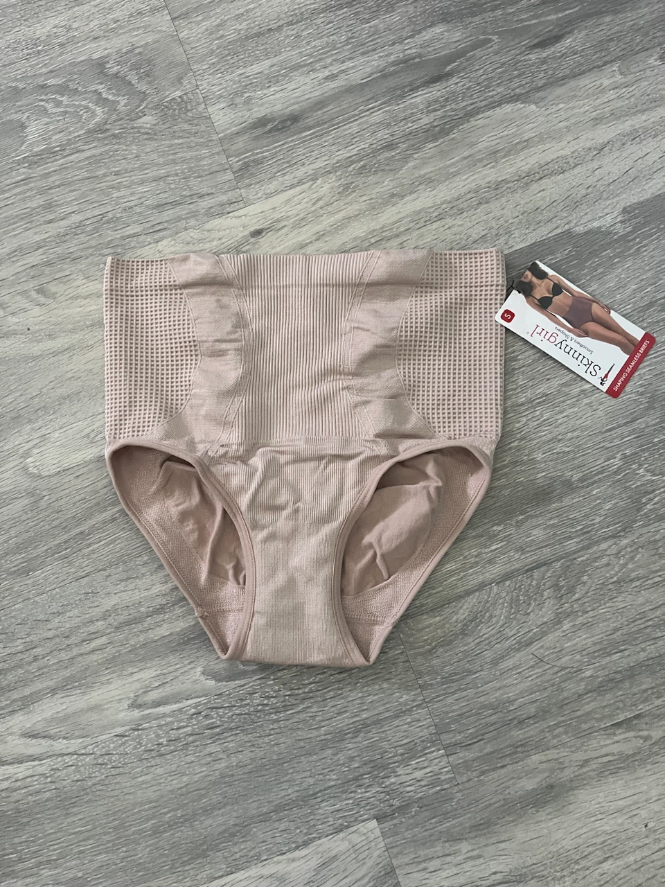Skinnygirl Shaping Seamless Briefs