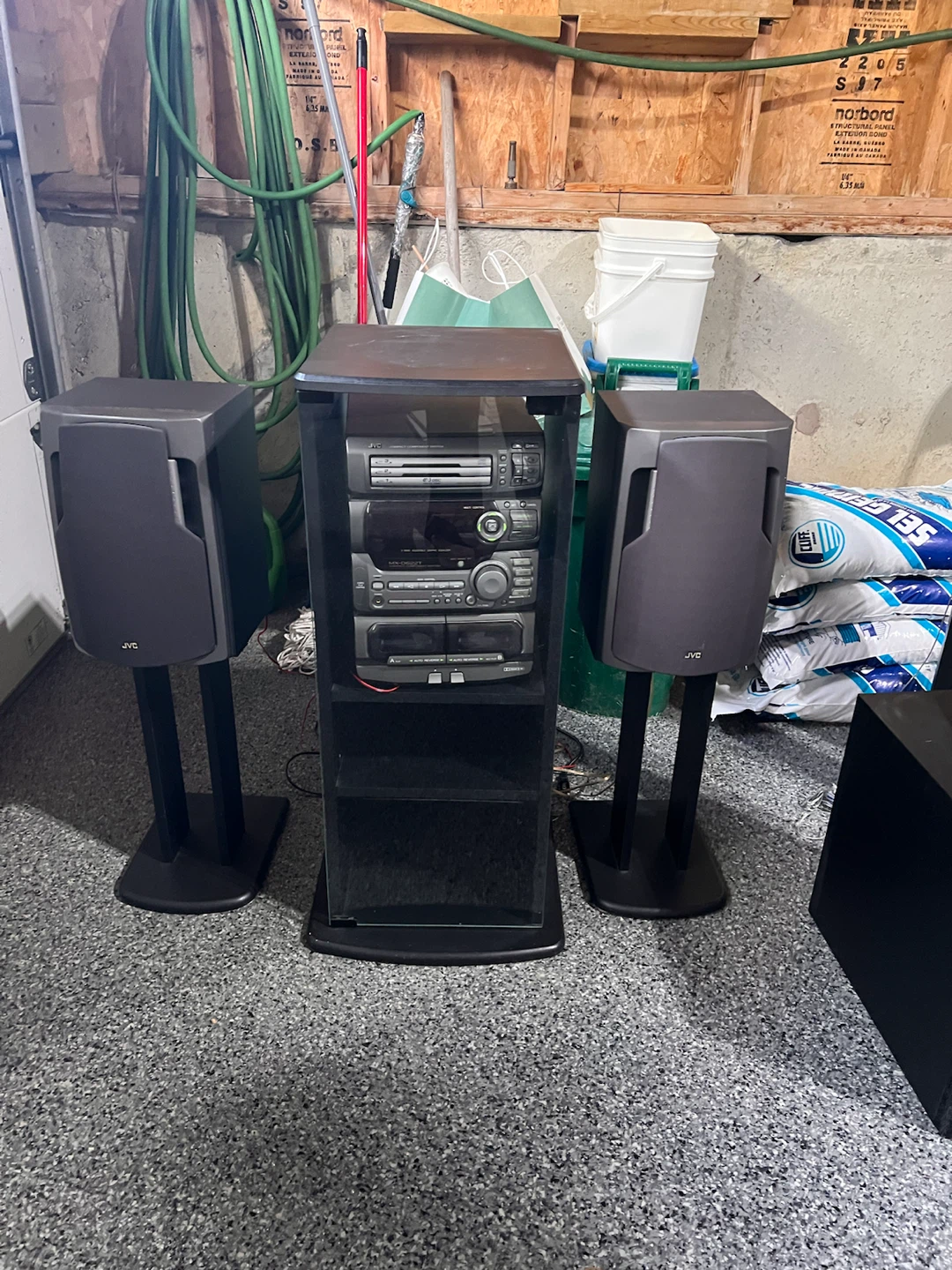 JVC Stereo System MX-D622T with Speakers and Stand - photo 3