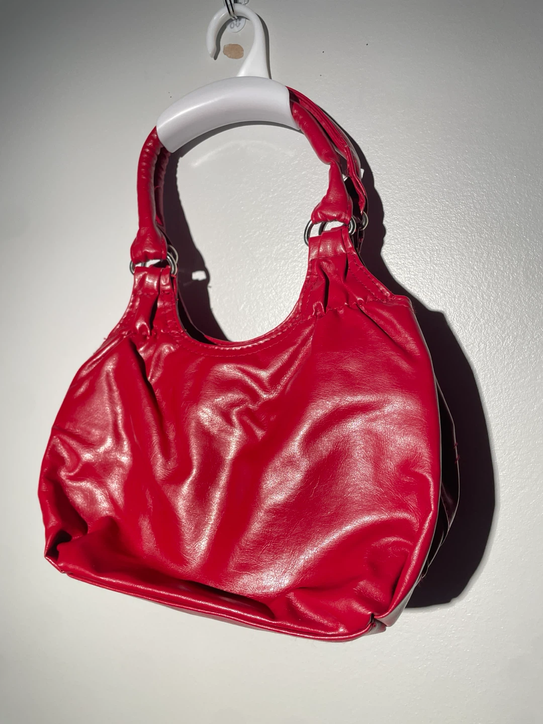 Vintage Y2K Red Faux Leather Hobo Bag Slouchy Shoulder Bag - photo 2