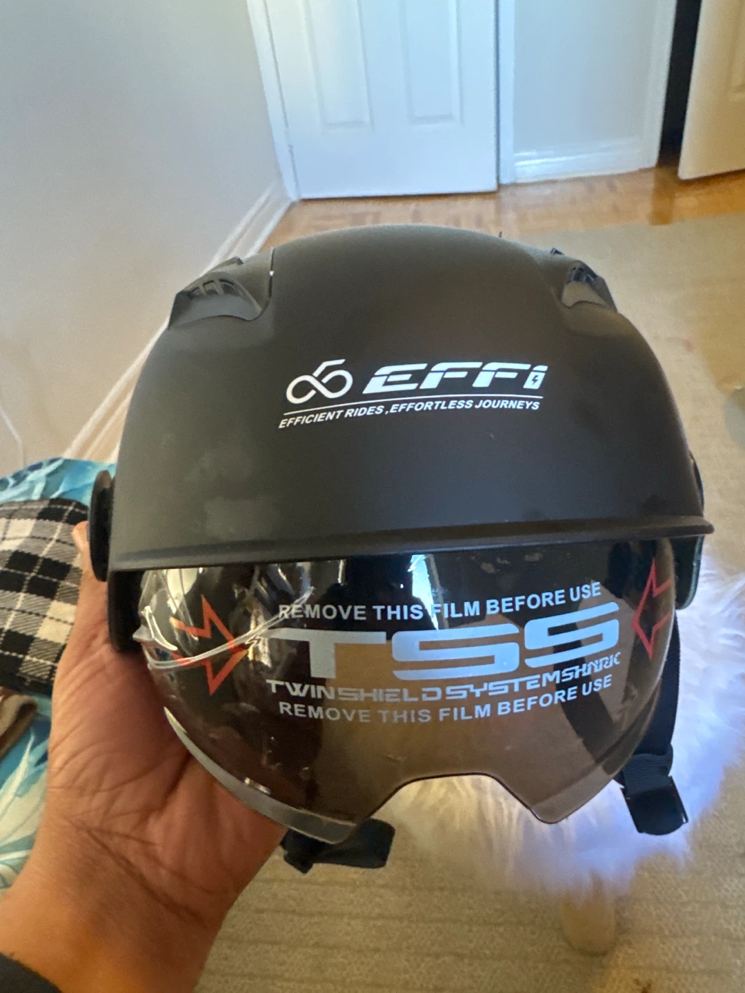 EFFI Matte Black Helmet with Twin Shield System - photo 2