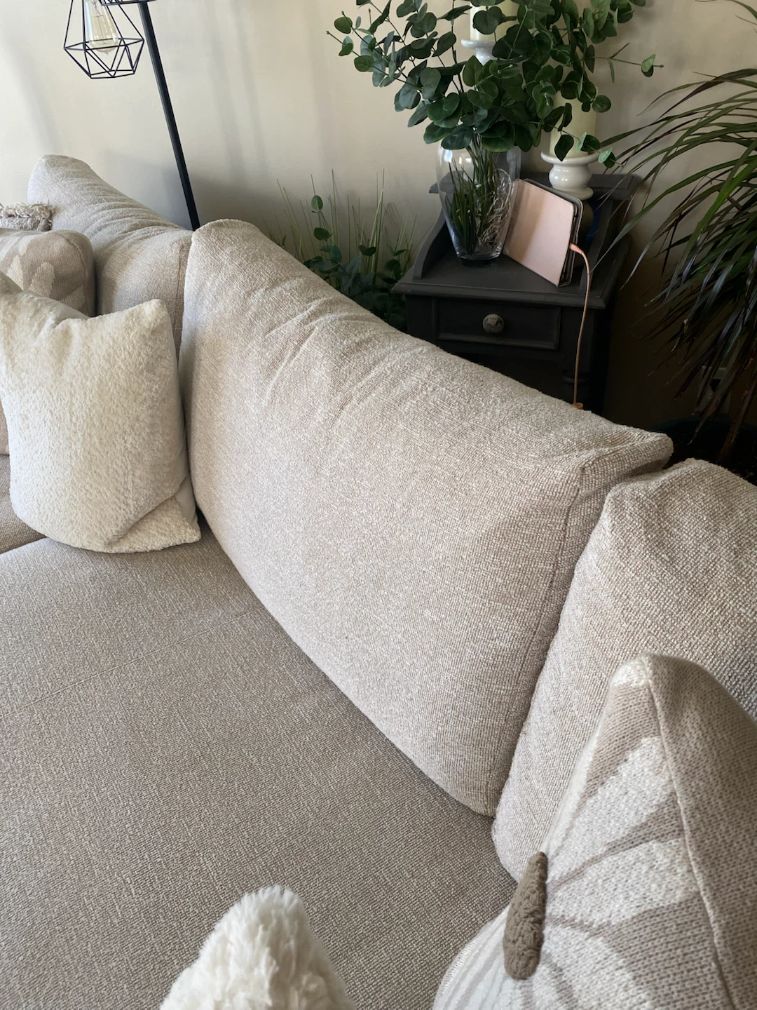 Modern Beige Sectional Sofa w/left facing Chaise - photo 5