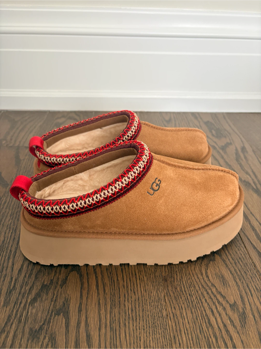 UGG Tasman Platform Slippers - Size 7 - photo 2
