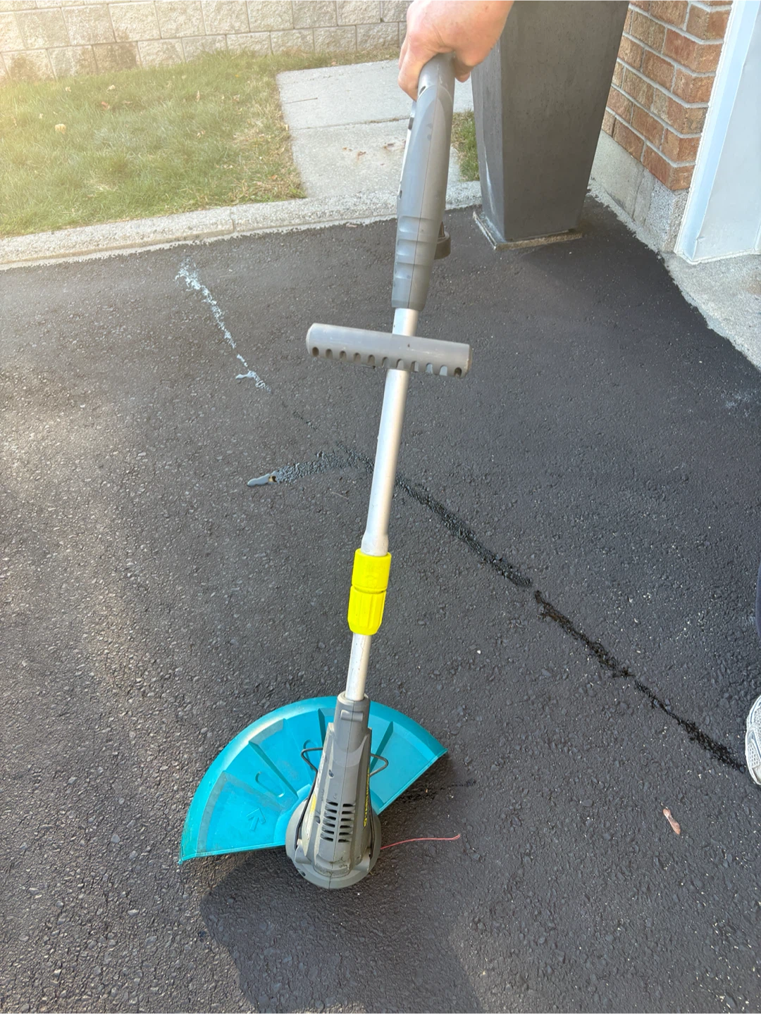Yardworks Grass Trimmer - photo 2
