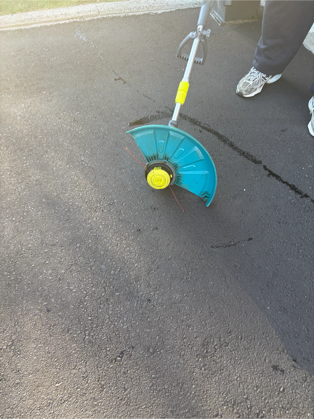 Yardworks Grass Trimmer - photo 3