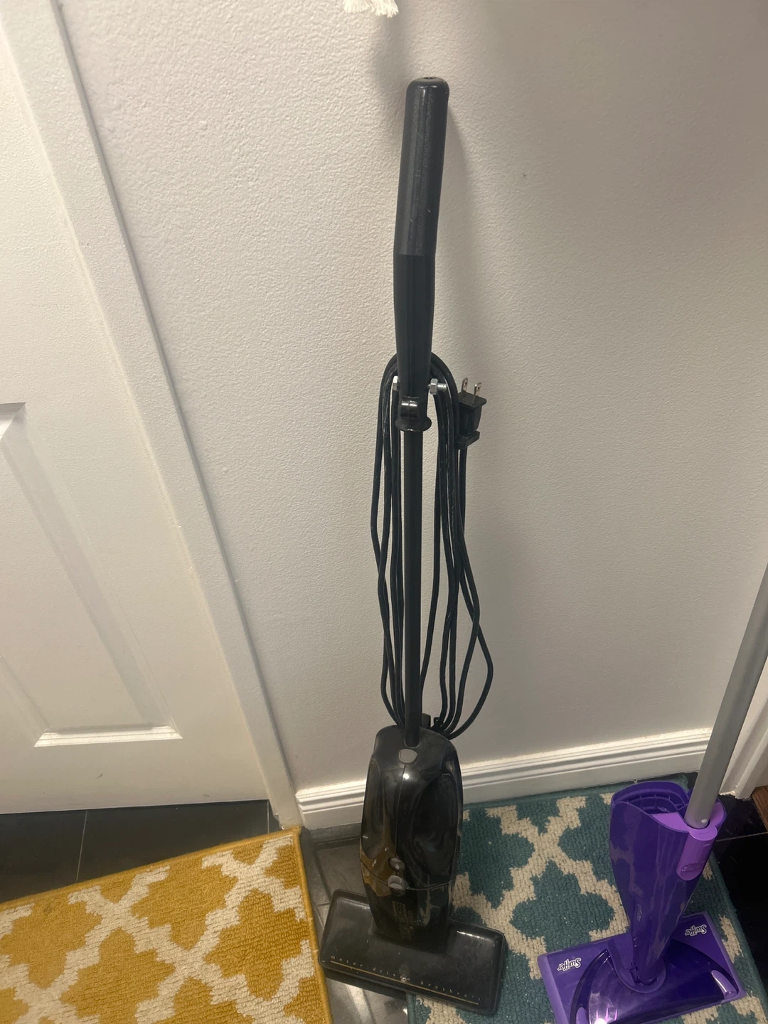 Eureka The Boss Bagless Stick Vacuum - photo 2