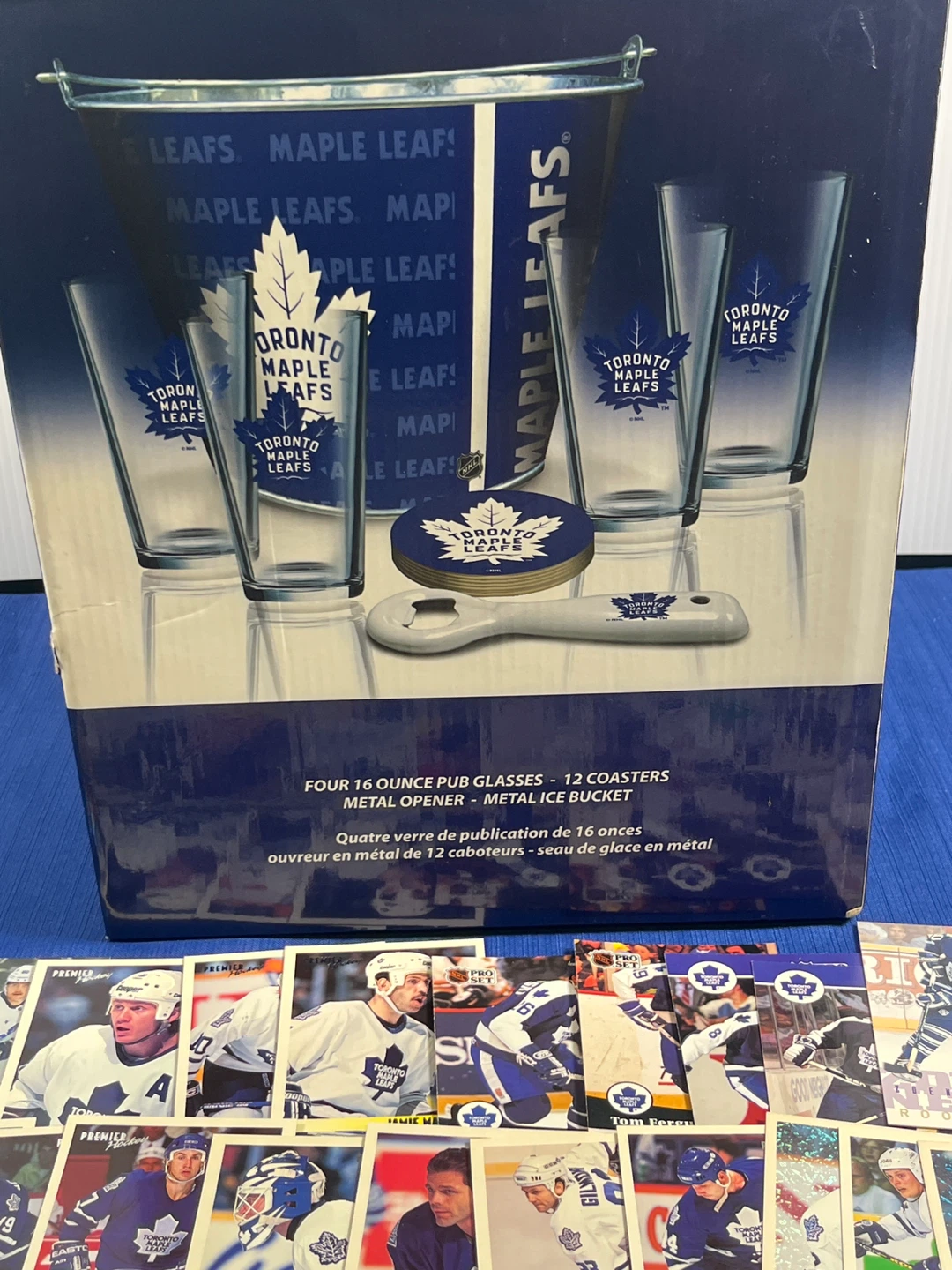 🍁 Ultimate Toronto Maple Leafs Gift Pack Unused + 50 FREE Cards - photo 2