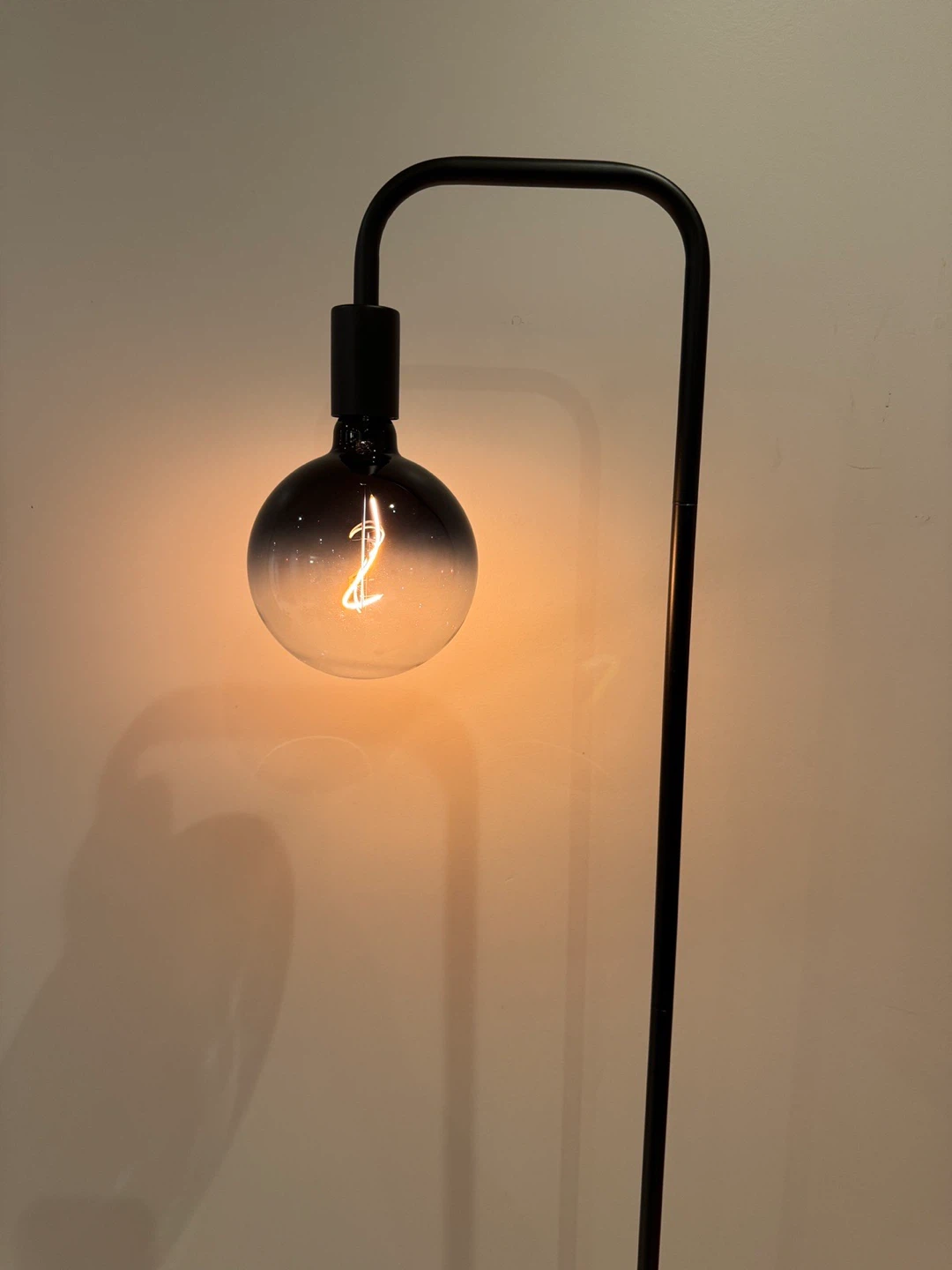Modern Black Arc Floor Lamp - photo 2