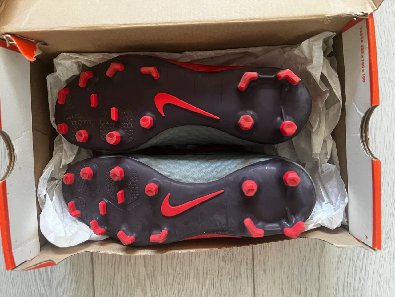 Nike Hypervenom Soccer Cleats – Size 6.5 - photo 2