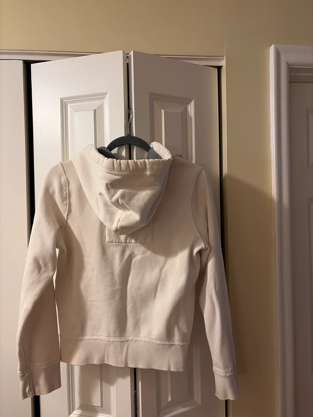 Abercrombie & Fitch New York Zip-Up Hoodie - photo 3