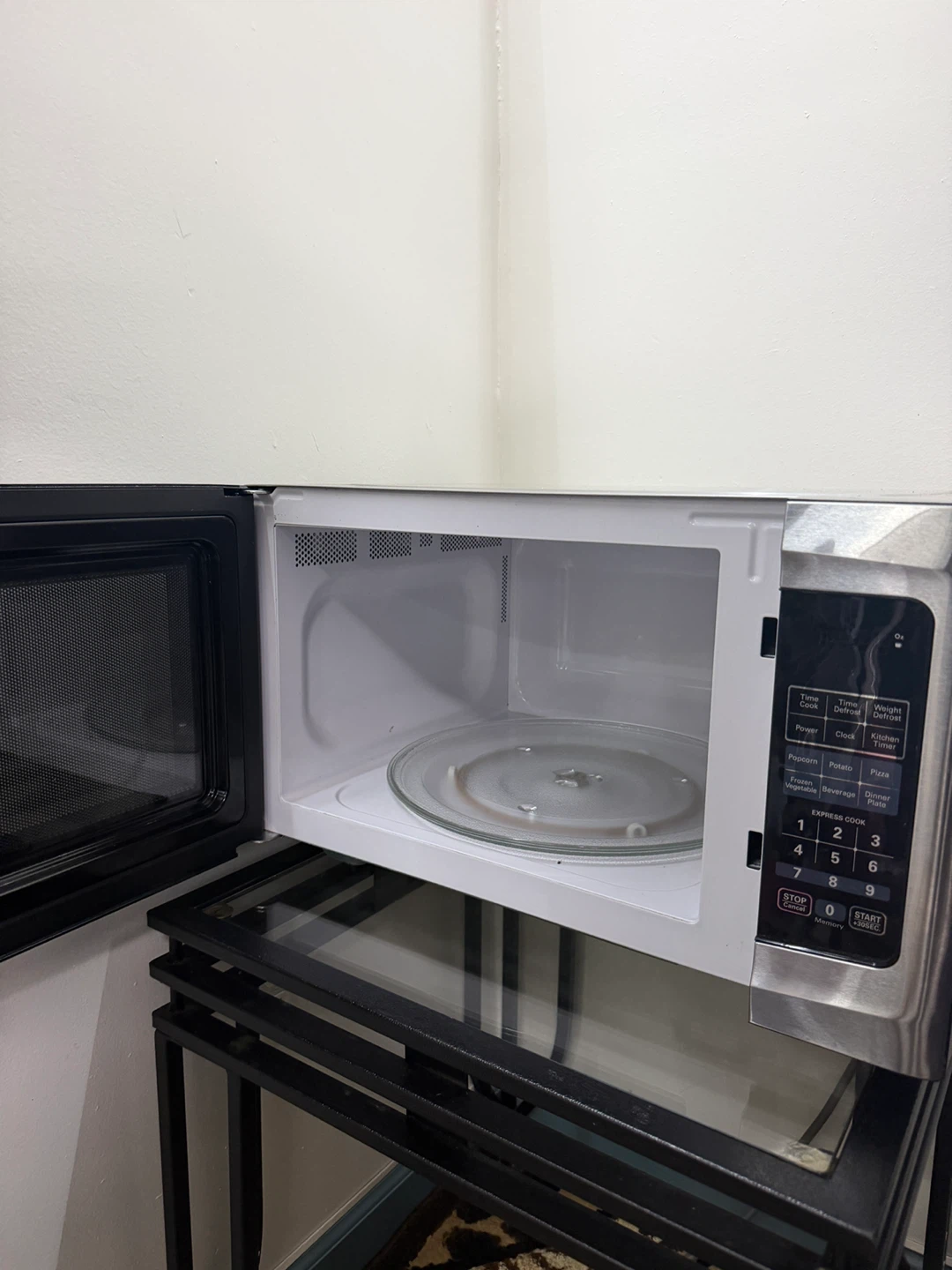 Magic Chef Stainless Steel Microwave - photo 2