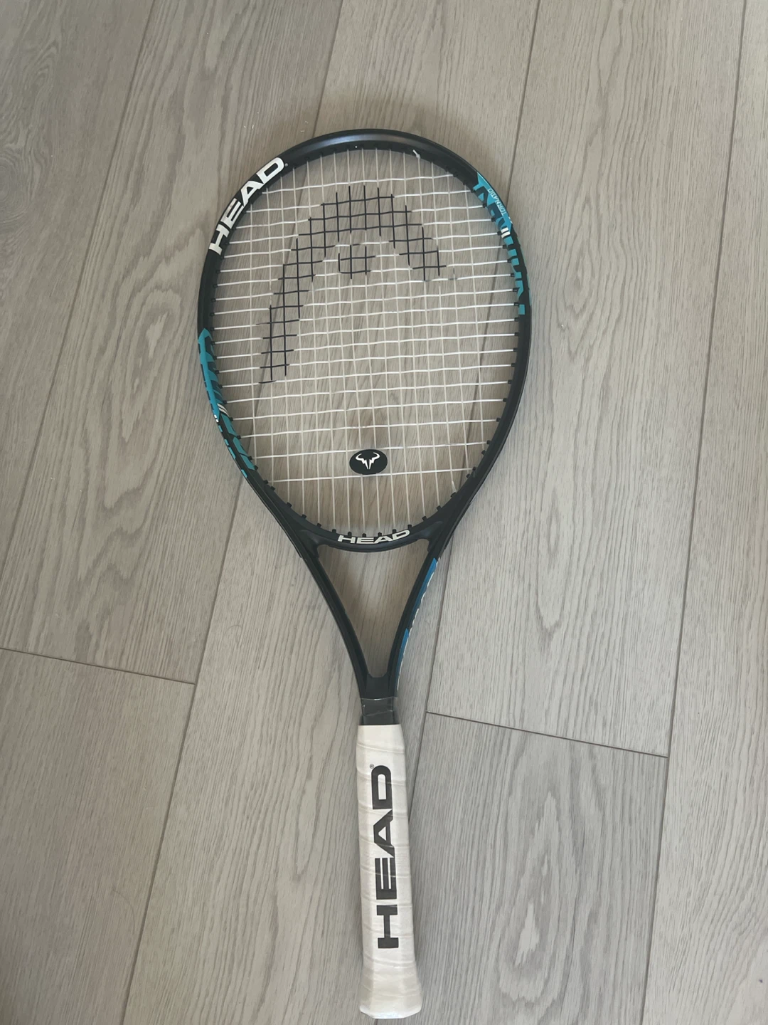 Head Tornado Tennis Racket
