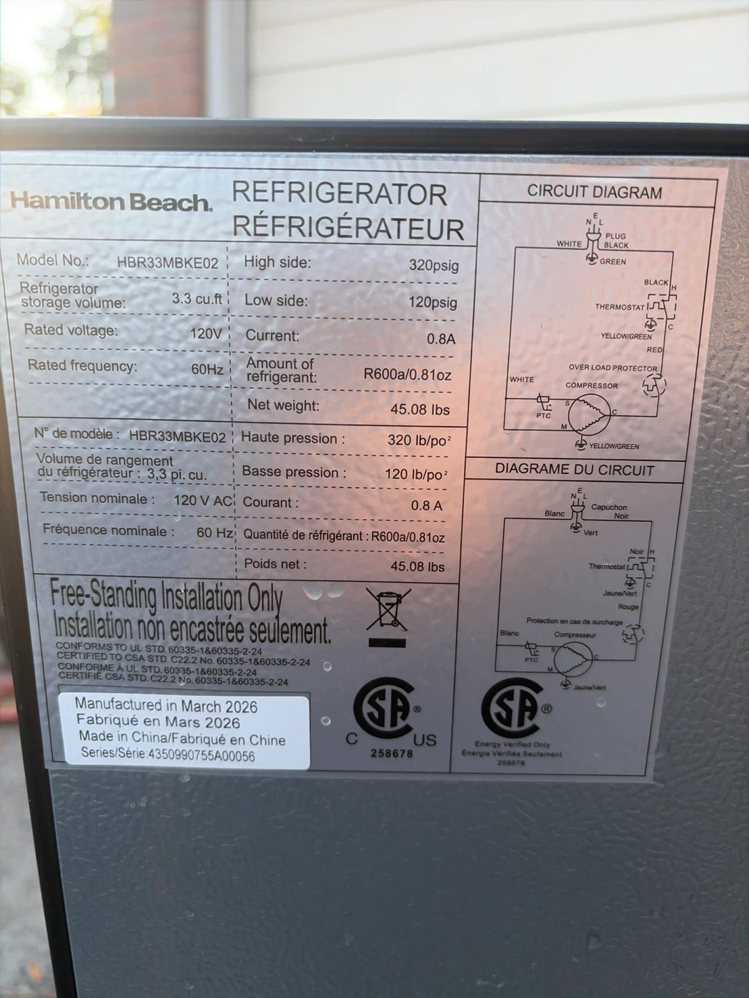 Like new -Hamilton beach mini fridge with freezer - photo 3