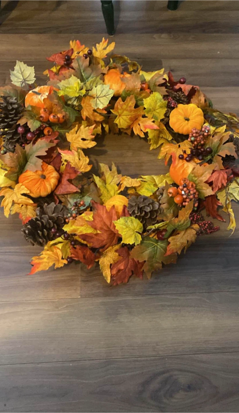 Beautiful Autumn Fall Decorative Wreath  28”