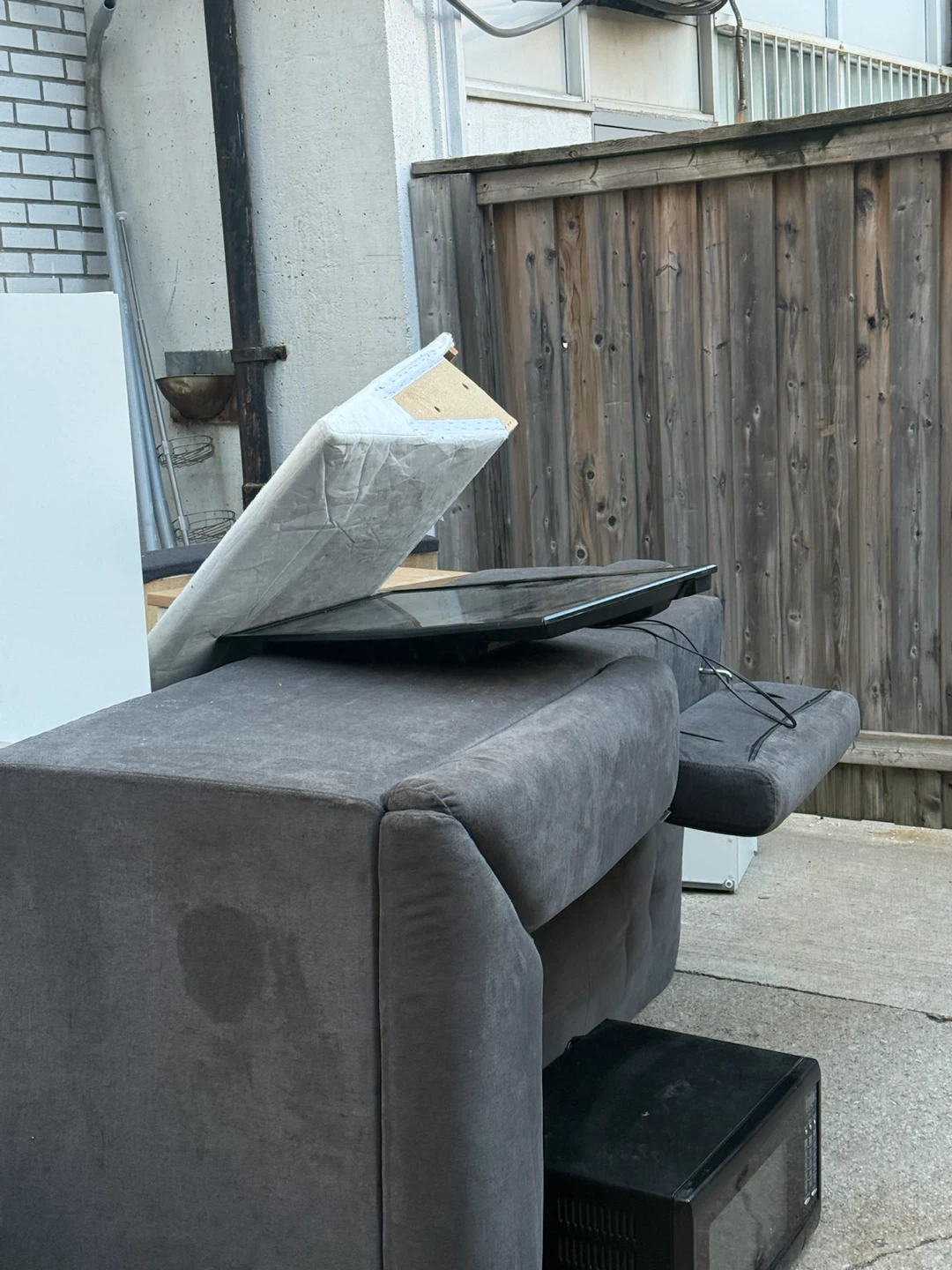 Free furniture - photo 2