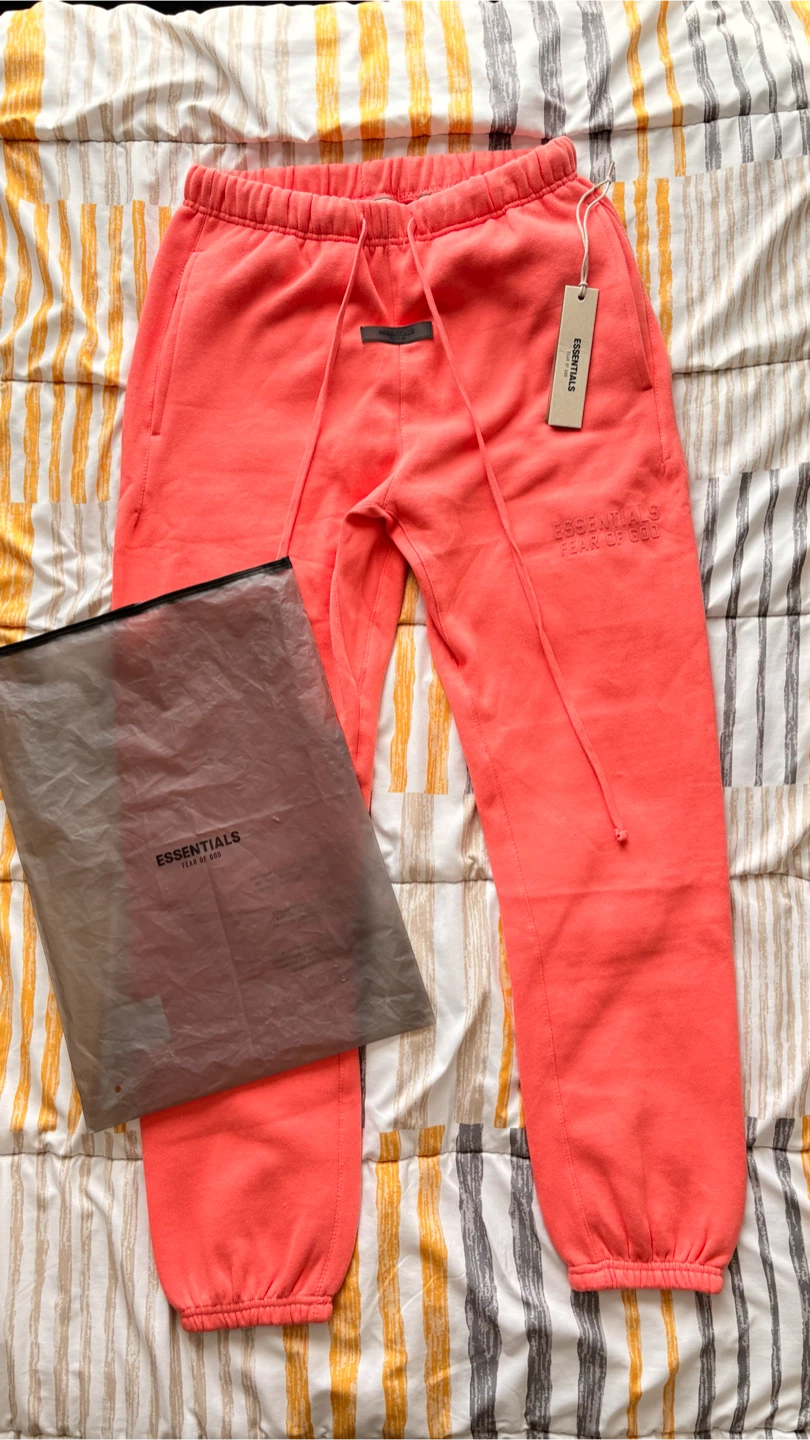 Essentials Fear of God Sweatpants - Coral