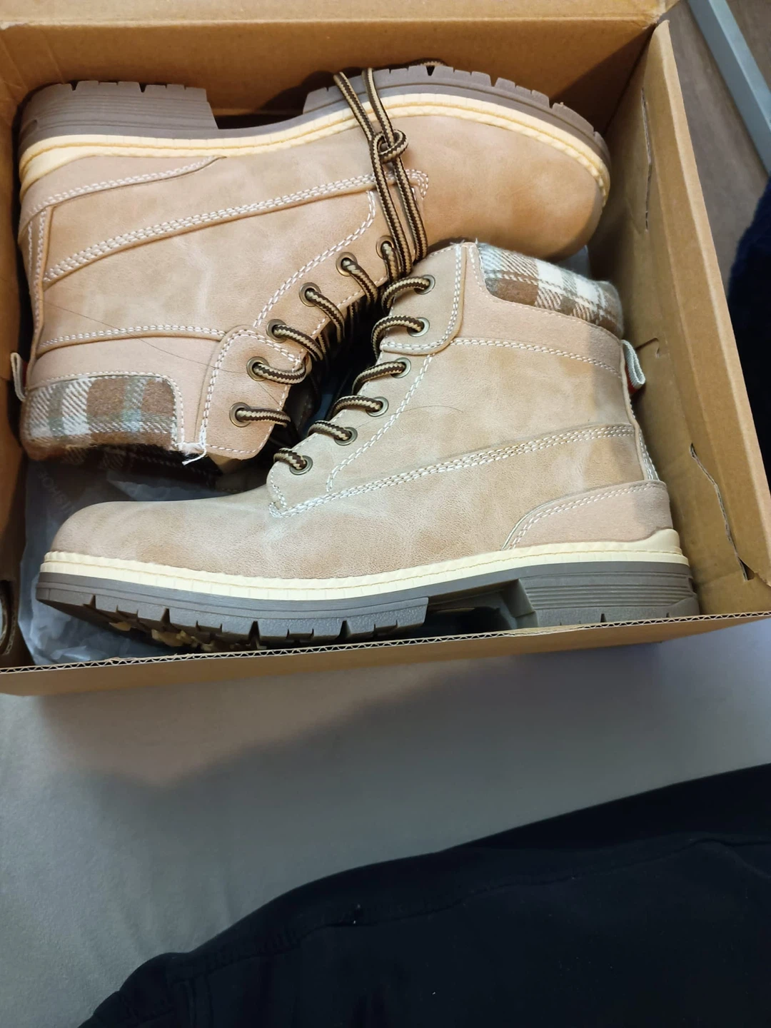 Brand New Cestfini Tan Ankle Boots (Winter Boots)