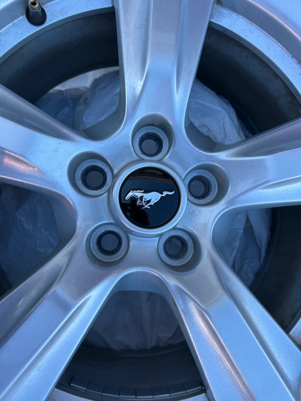 2015 Ford Mustang Alloy Wheel - photo 2
