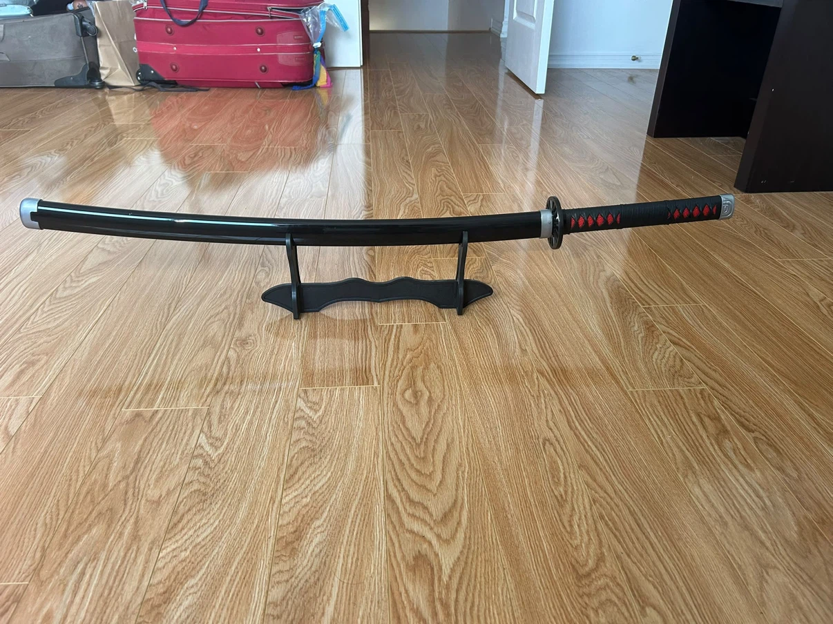Demon Slayer Tanjiro Kamado Nichirin Katana Replica - photo 2